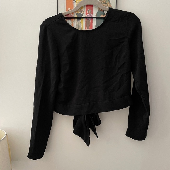Forever 21 Open Back Black Blouse - Picture 1 of 4